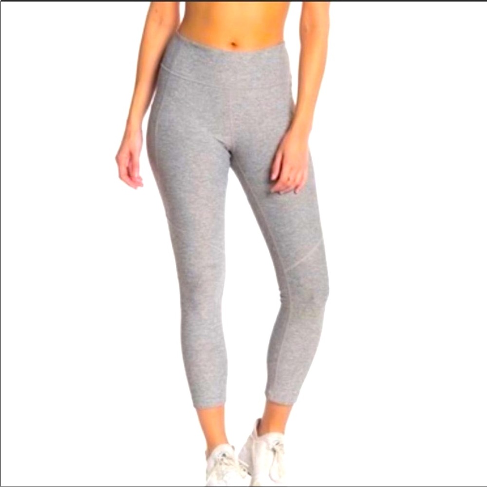 Outdoor Voices Warmup crop leggings medium